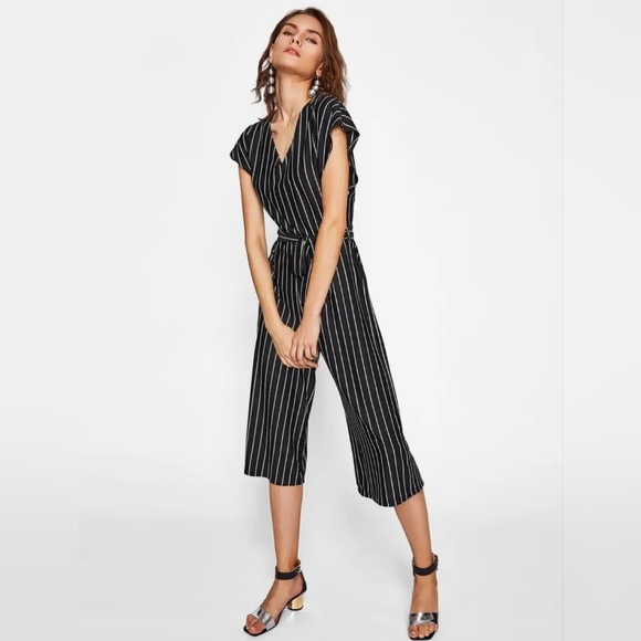 Batwing Short Sleeves V Neck Pinstripe Tie-Waist Jumpsuit, BLACK, SZ: S ~ NEW - Picture 5 of 7